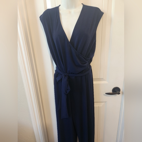 Lauren Ralph Lauren Wrapfront Belted Jumpsuit Navy Blue | Size L. | NWT - Picture 5 of 9